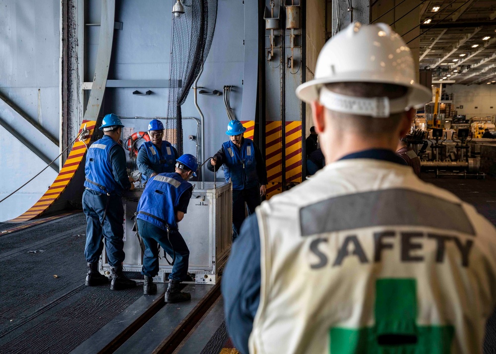 USS George H.W. Bush (CVN 77) Ordnance Transfer