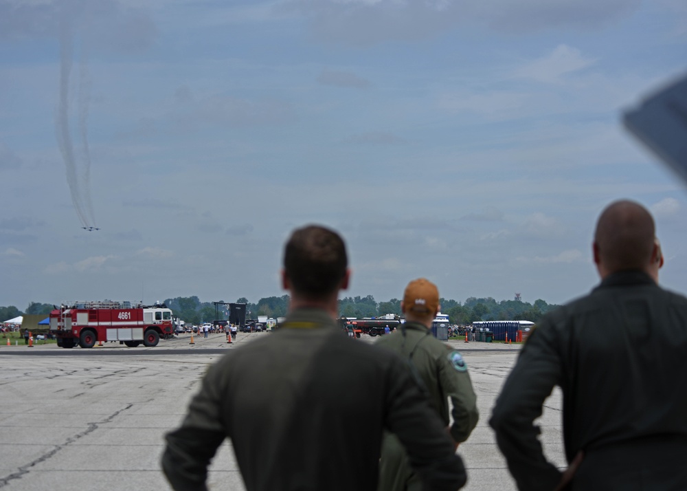 C-17 West Coast Demo Team showcases mobility capabilities at 2023 Scott AFB Air Show