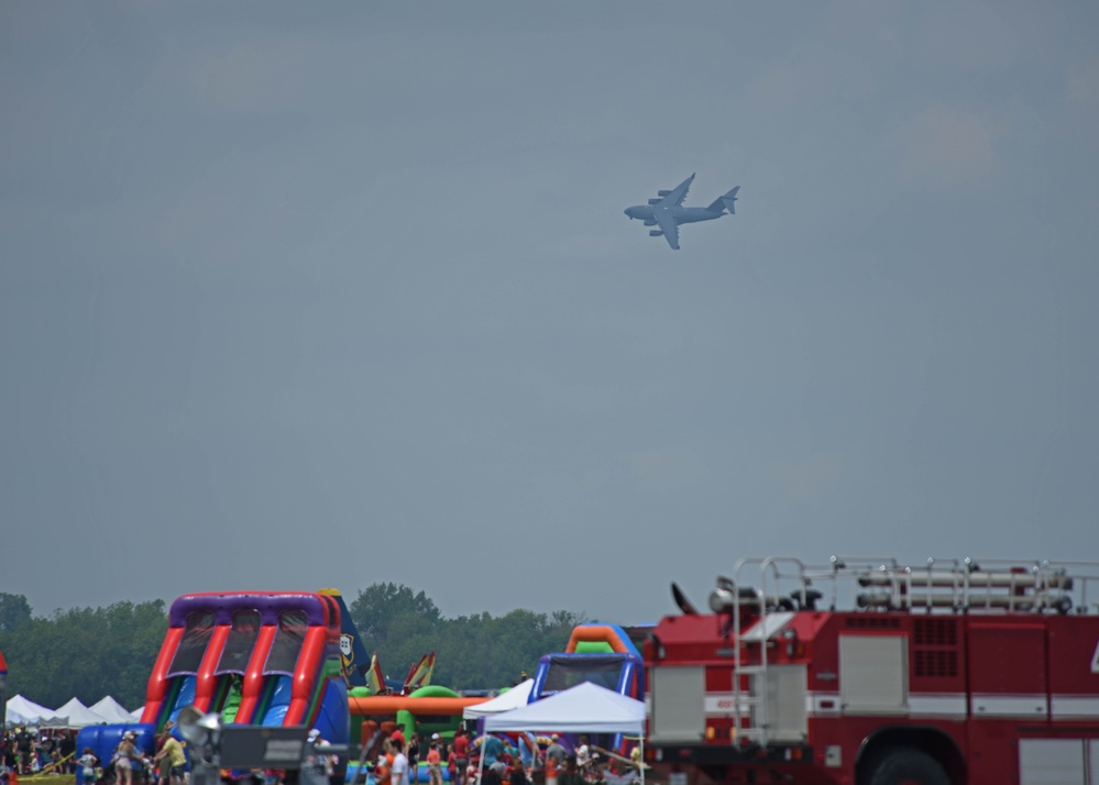 C-17 West Coast Demo Team showcases mobility capabilities at 2023 Scott AFB Air Show