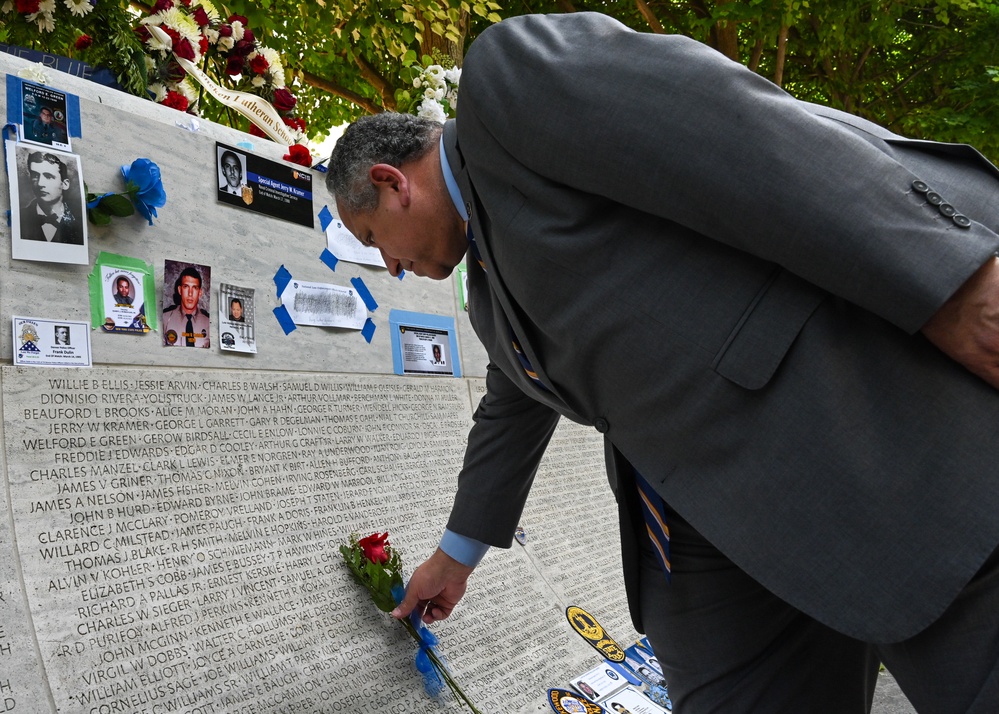 NCIS Director, Secretary of the Navy and General Counsel for the Navy Attend NCIS Wreath Laying Ceremony