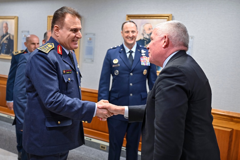 CSAF Brown meets Iraq Lt. Gen. Jahid Ali