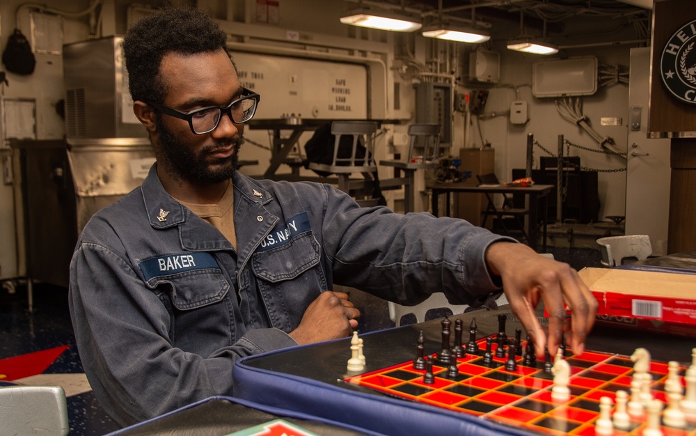 USS Ronald Reagan (CVN 76) MWR game night