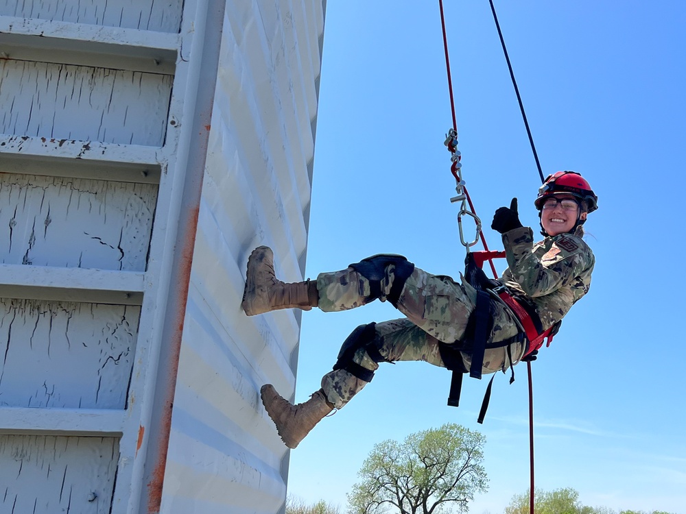 Medical Airmen conduct search and extraction training