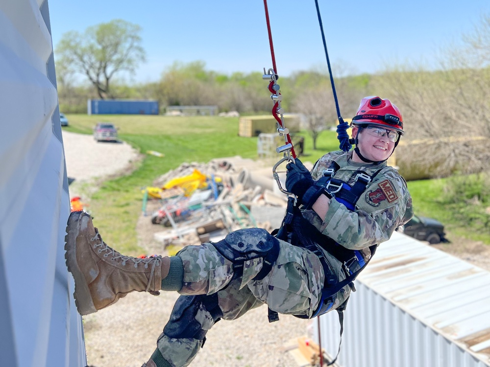 Medical Airmen conduct search and extraction training