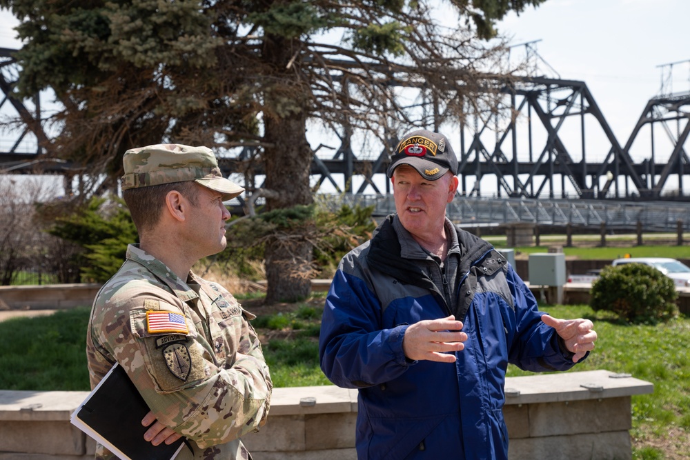 Rock Island District Commander Tours Davenport Flood Control Barrier