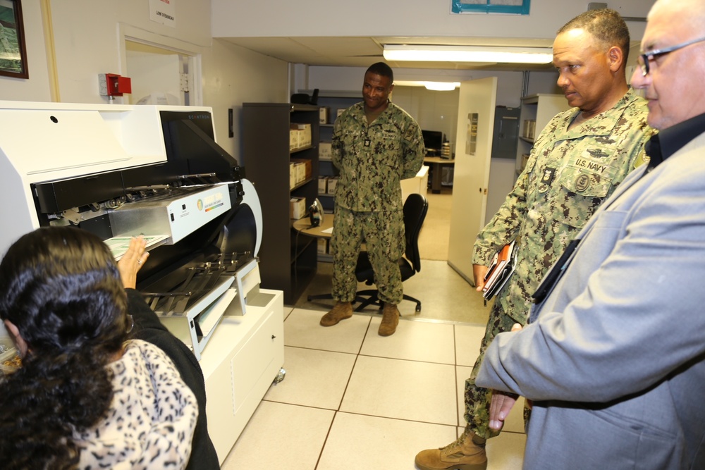 Personnel, Manpower, and Training Fleet Master Chief Visits Navy Advancement Center