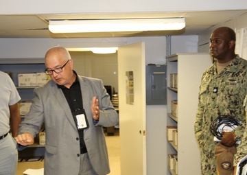 Personnel, Manpower, and Training Fleet Master Chief Visits Navy Advancement Center