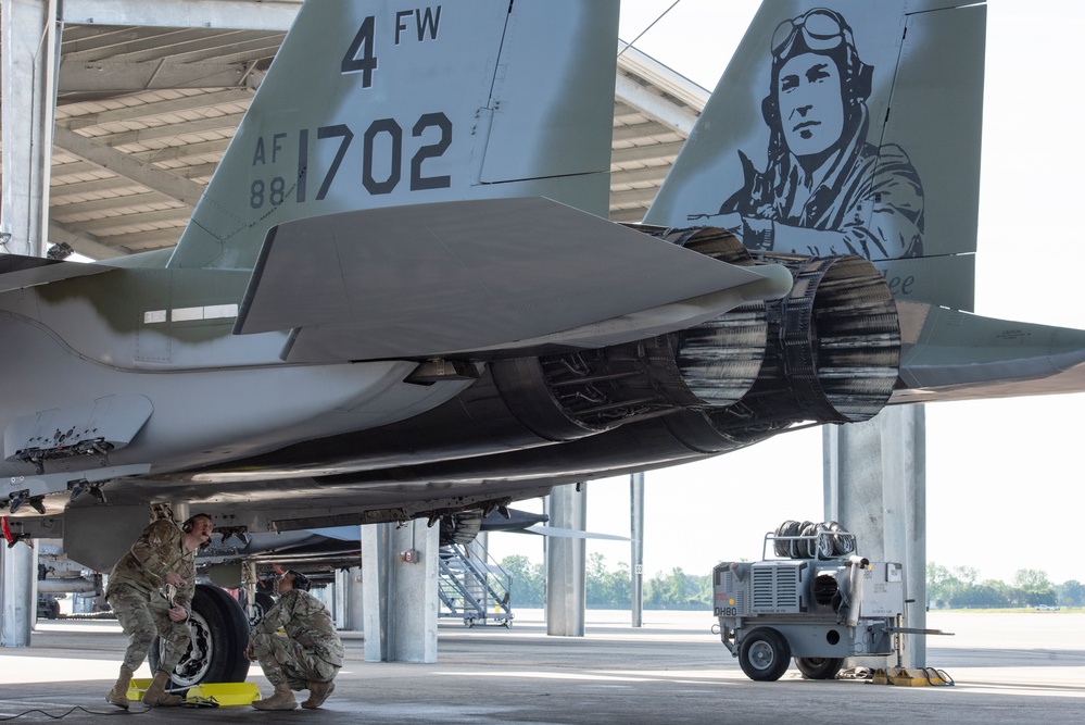 4th Fighter Wing flagship “Spirit of Goldsboro” takes off