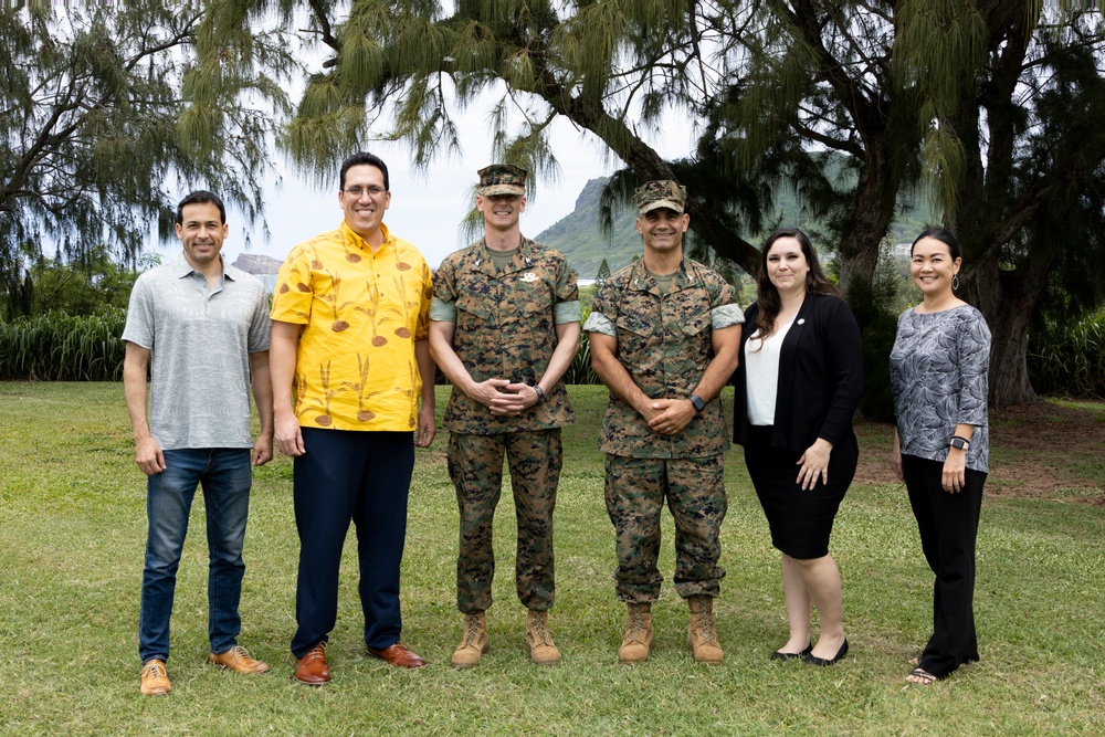Hawaii State Senators and Representatives Visit MCBH