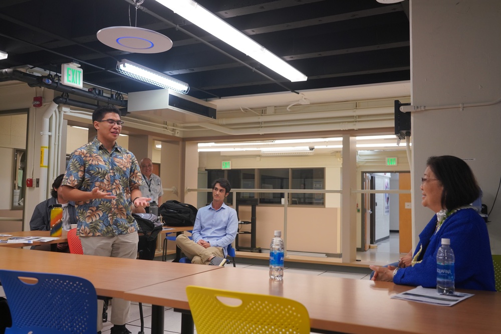 NIWC Atlantic and NIWC Pacific Collaborate with University of Hawaii to Create Opportunities for Cybersecurity Students