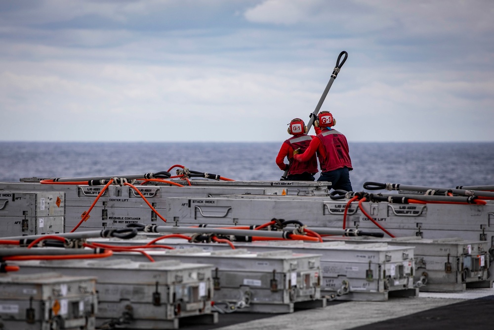 USS George H.W. Bush (CVN 77) Conducts Ordnance Offload