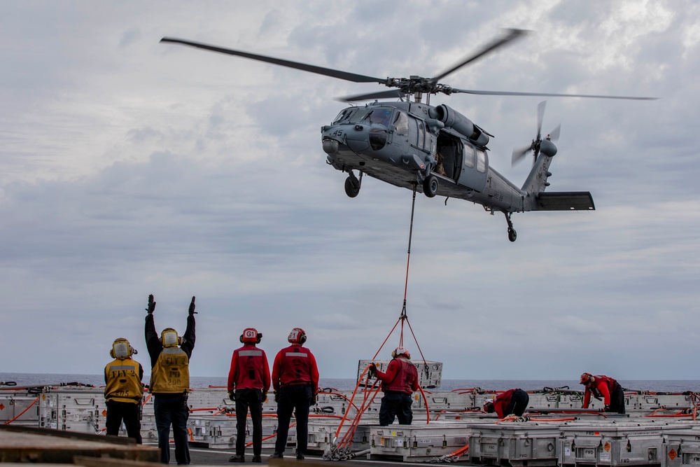 USS George H.W. Bush (CVN 77) Conducts Ordnance Offload