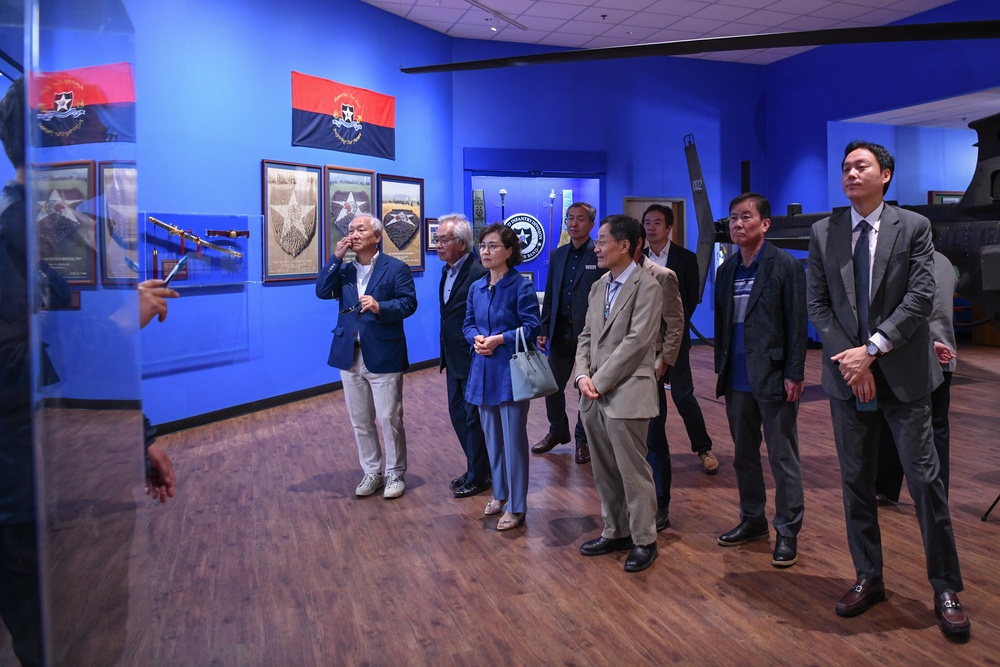 Pyeongtaek Mayor and City Advisors Tour USAG Humphreys