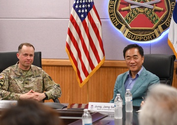 Pyeongtaek Mayor and City Advisors Tour USAG Humphreys