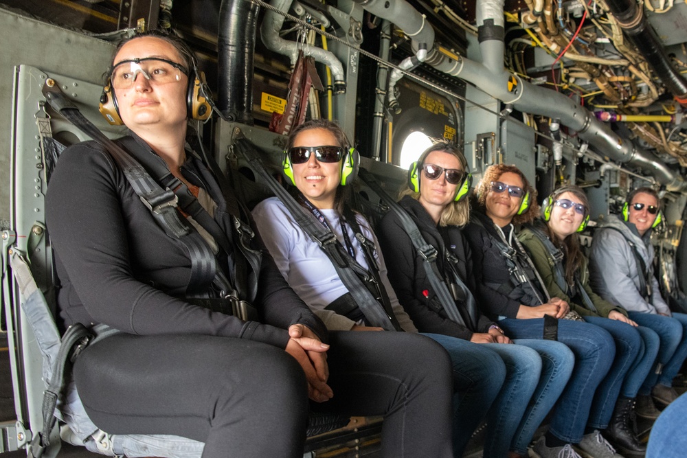 Yokota spouses take incentive CV-22 flight