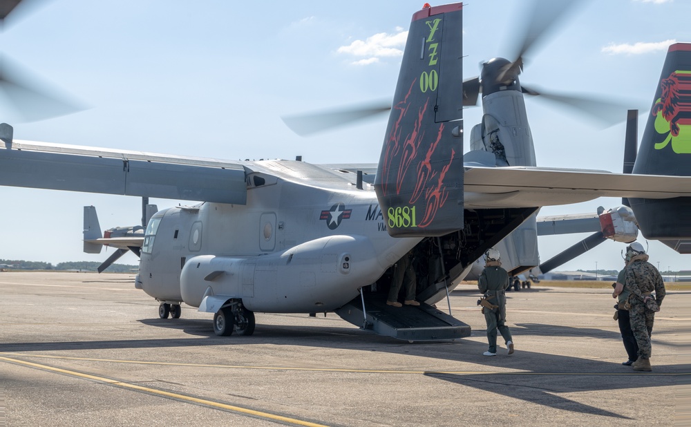 Ambassador Caroline Kennedy visits Marine Rotational Force - Darwin