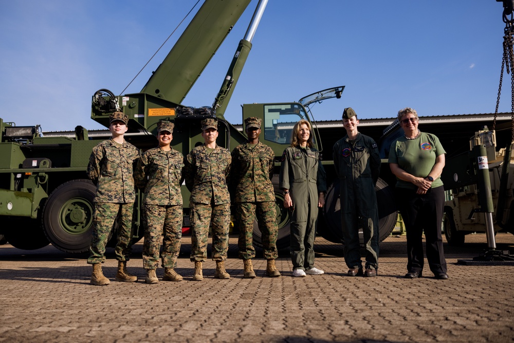 Ambassador Caroline Kennedy visits Marine Rotational Force - Darwin