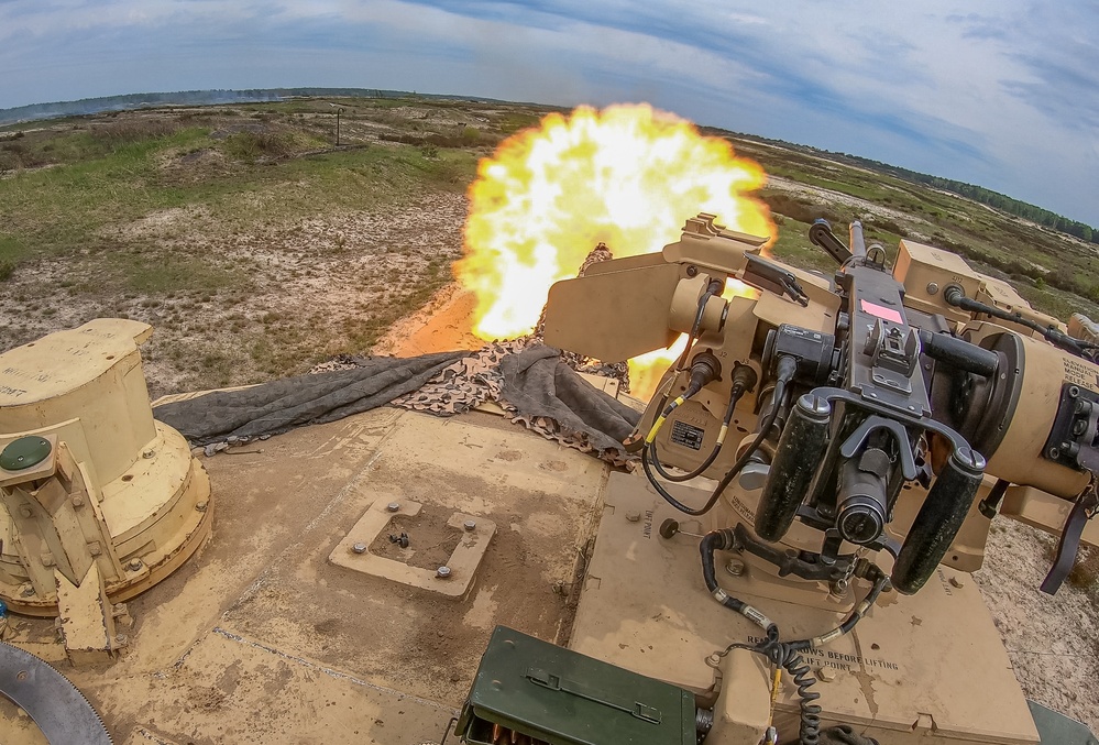 NATO Allies light up the range during Anakonda23