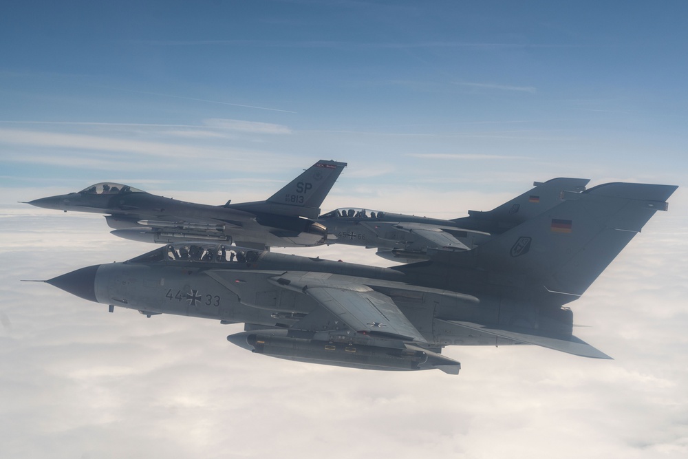 480th FS demonstrates interoperability with German Tornados