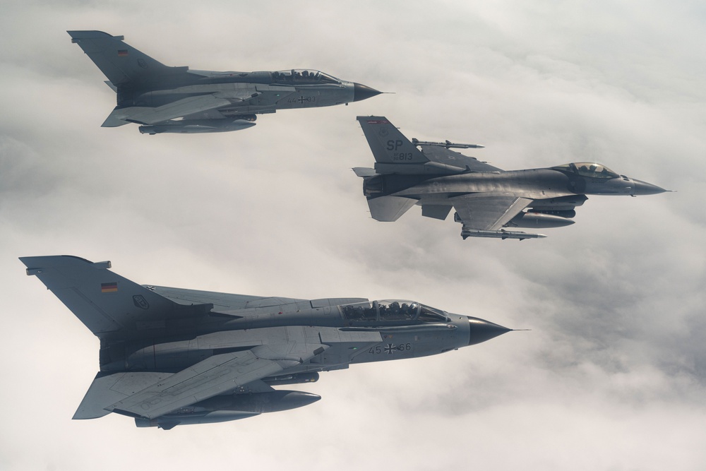 480th FS demonstrates interoperability with German Tornados