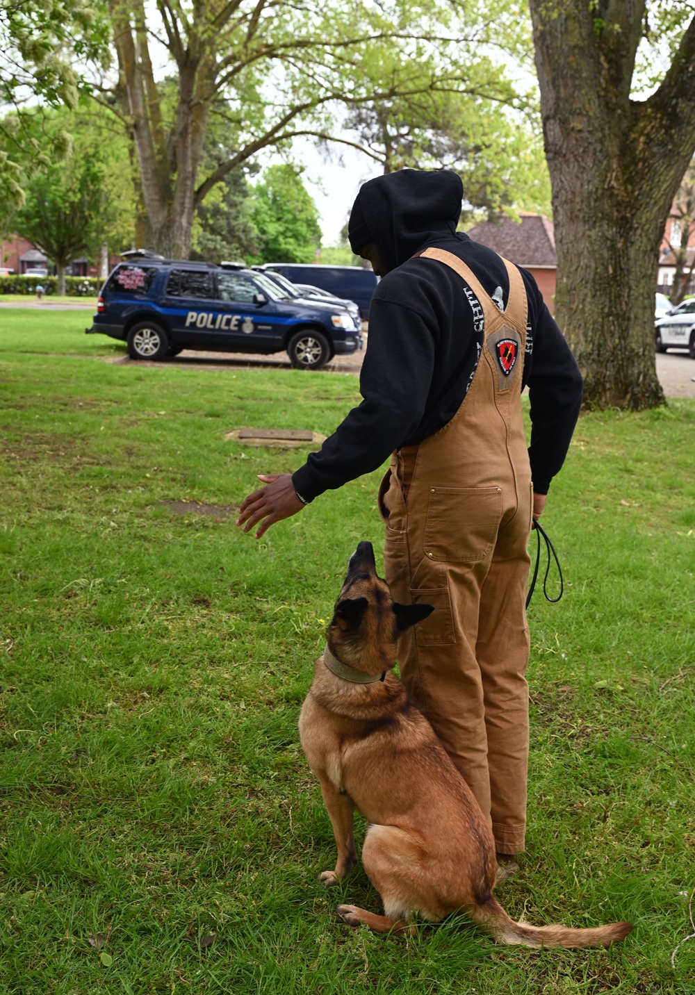100th SFS Defenders share knowledge at Police Week show-and-tell