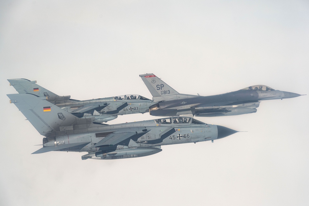 480th FS demonstrates interoperability with German Tornados