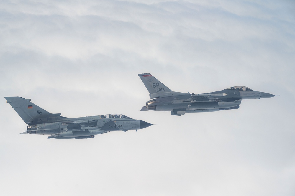 480th FS demonstrates interoperability with German Tornados