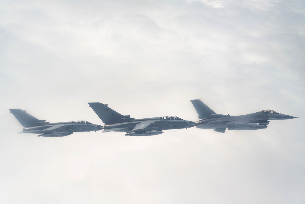 480th FS demonstrates interoperability with German Tornados