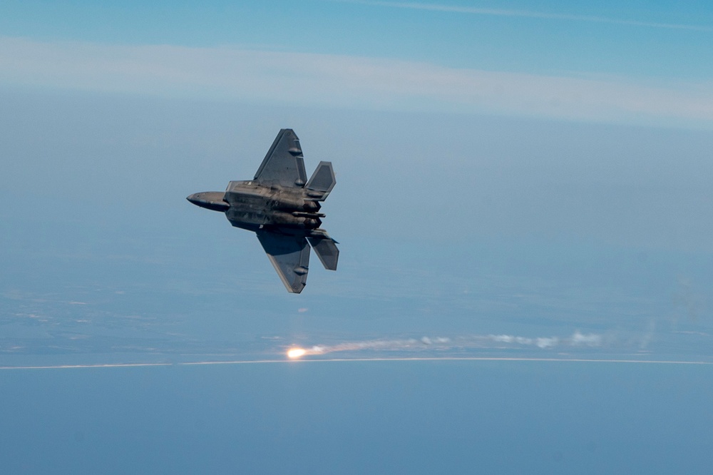 Raptors train with flares