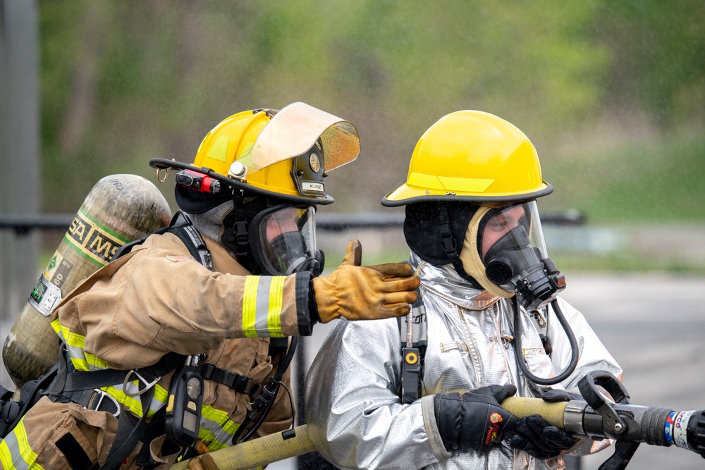 180FW Fire Protection Fights The Flames During Training Exercise