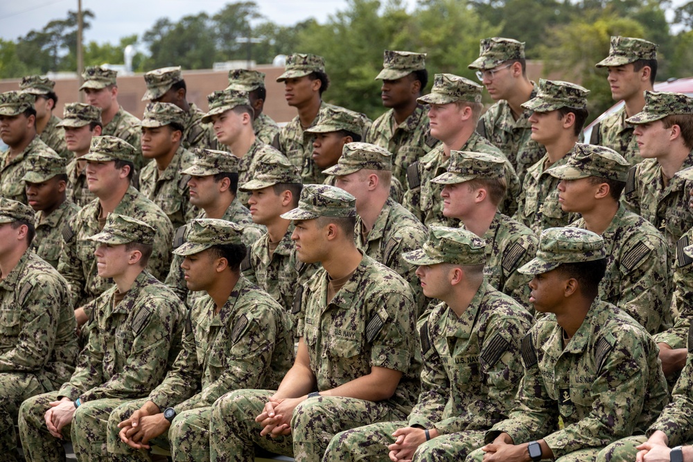 Midshipmen Arrive at Camp Lejeune for PROTRAMID