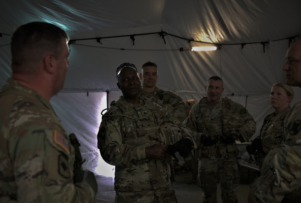 Brig. Gen. Visits Arkansas National Guard Soldiers