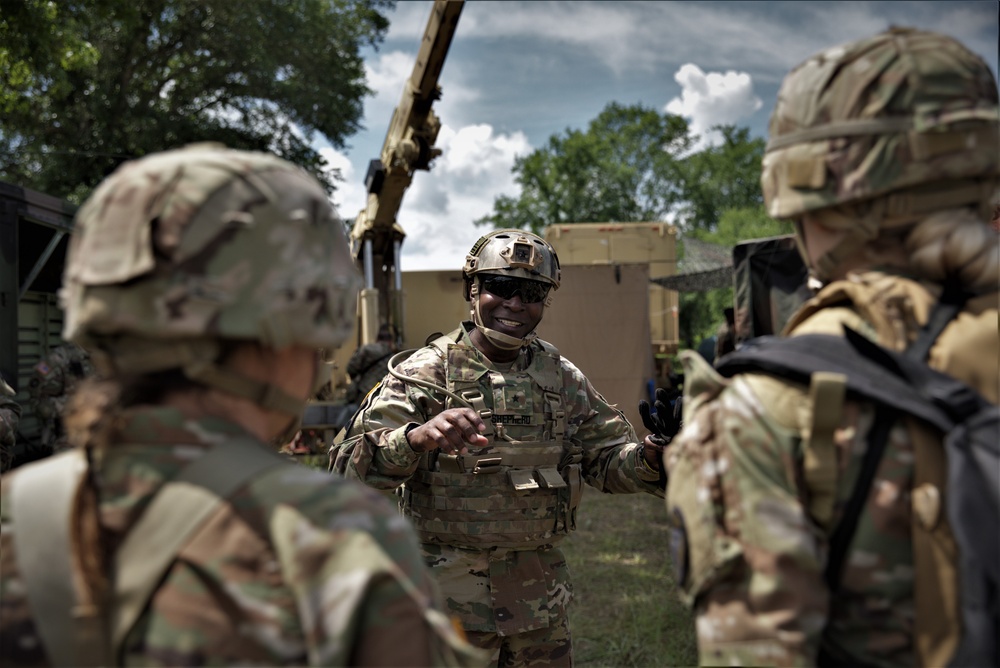 Brig. Gen. Visits Arkansas National Guard Soldiers