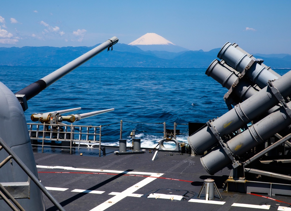 USS Robert Smalls (CG 62) Conducts Routine Operations in the Philippine Sea