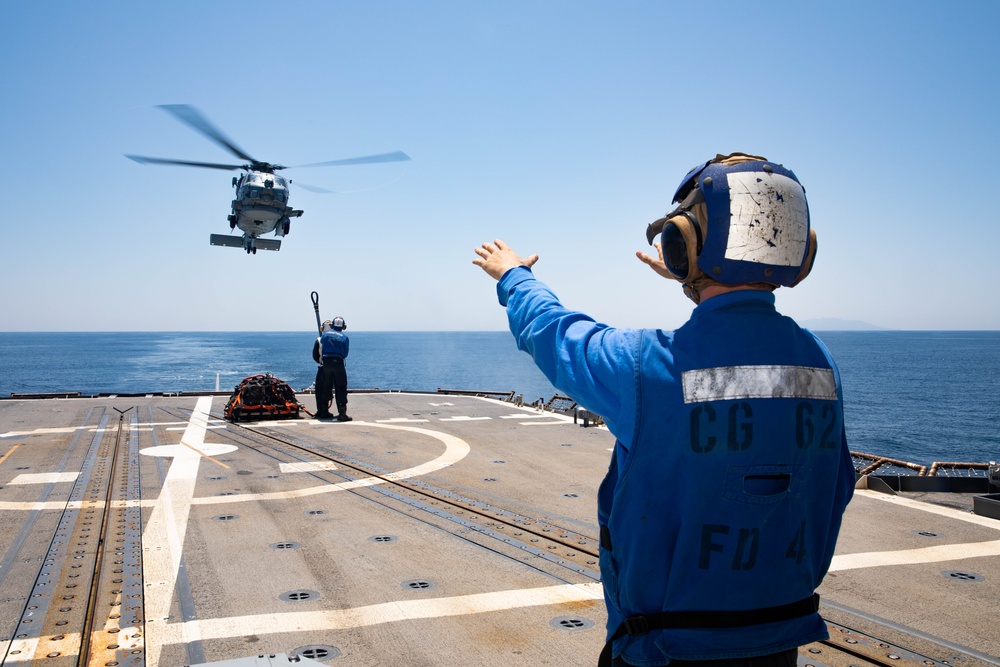 USS Robert Smalls (CG 62) Conducts VERTREP with HSM-77 SaberHawks