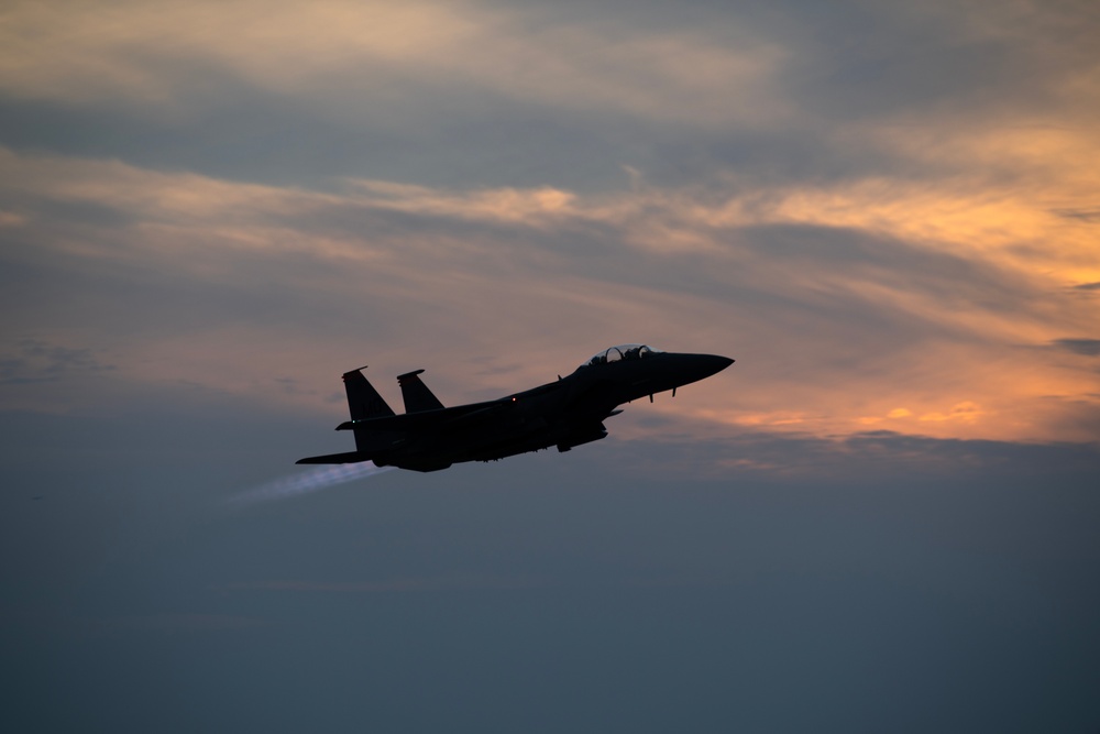 Strike Eagles support Southern Beach