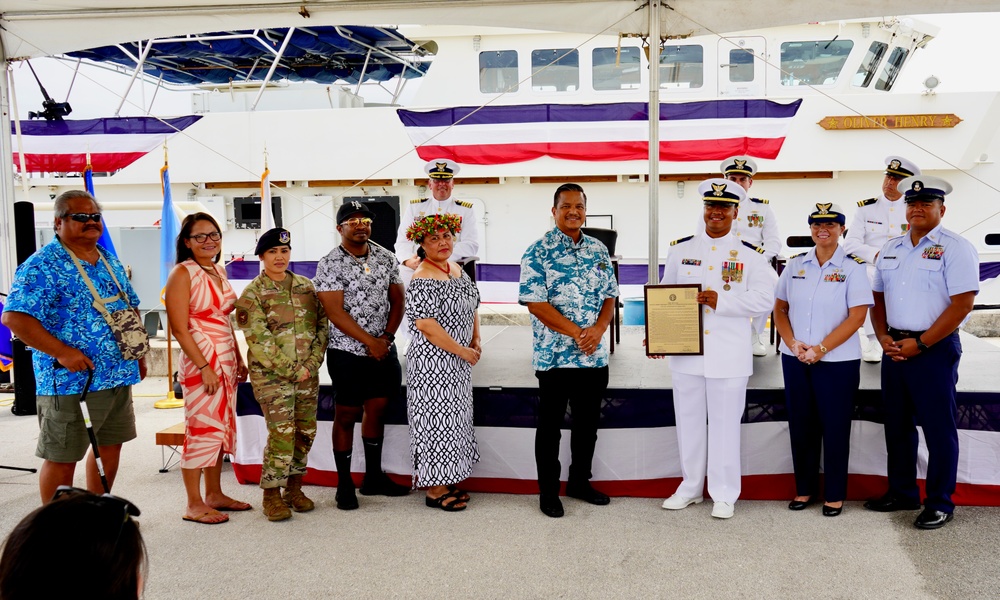 New commanding officer at helm of USCGC Oliver Henry (WPC 1140)