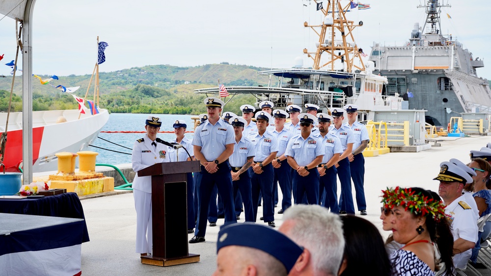 New commanding officer at helm of USCGC Oliver Henry (WPC 1140)