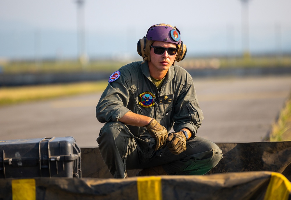 MWSS-171, VMFA-242 Marines conduct FARP training at Marine Corps Air Station Iwakuni.