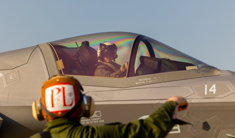 MWSS-171, VMFA-242 Marines conduct FARP training at Marine Corps Air Station Iwakuni.