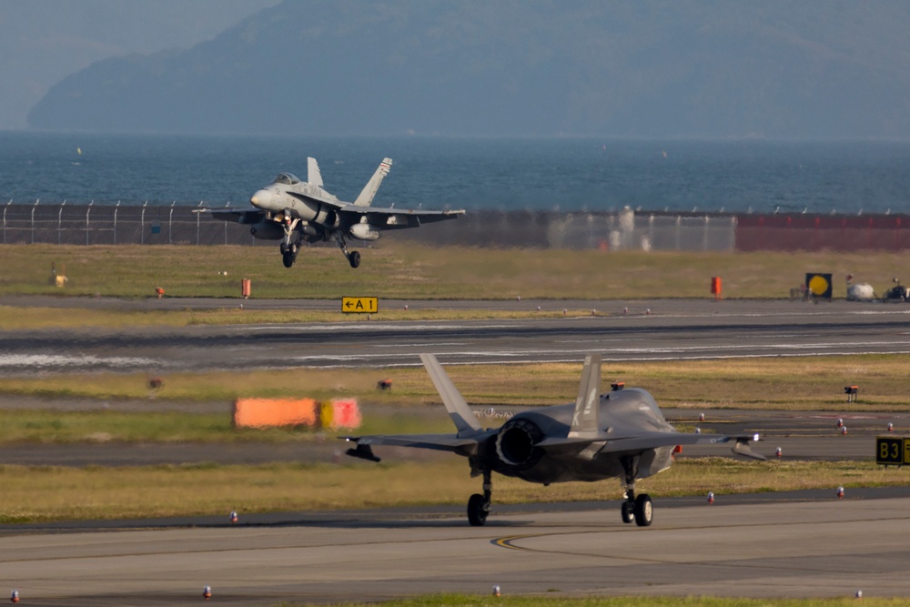 MAG-12 Squadrons Sharpen Their Skills in MCAS Iwakuni