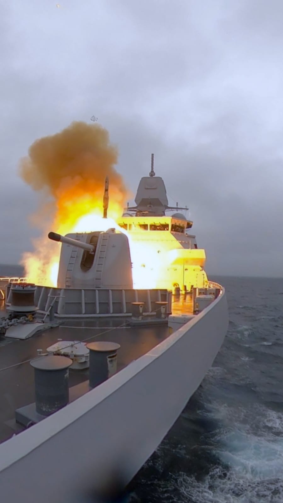 HNLMS Tromp conducts live-fire engagement during exercise Formidable Shield 2023