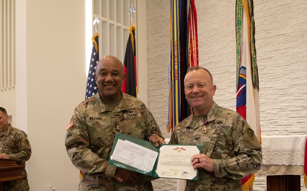 Chaplains exchange stole during ceremony in Wiesbaden