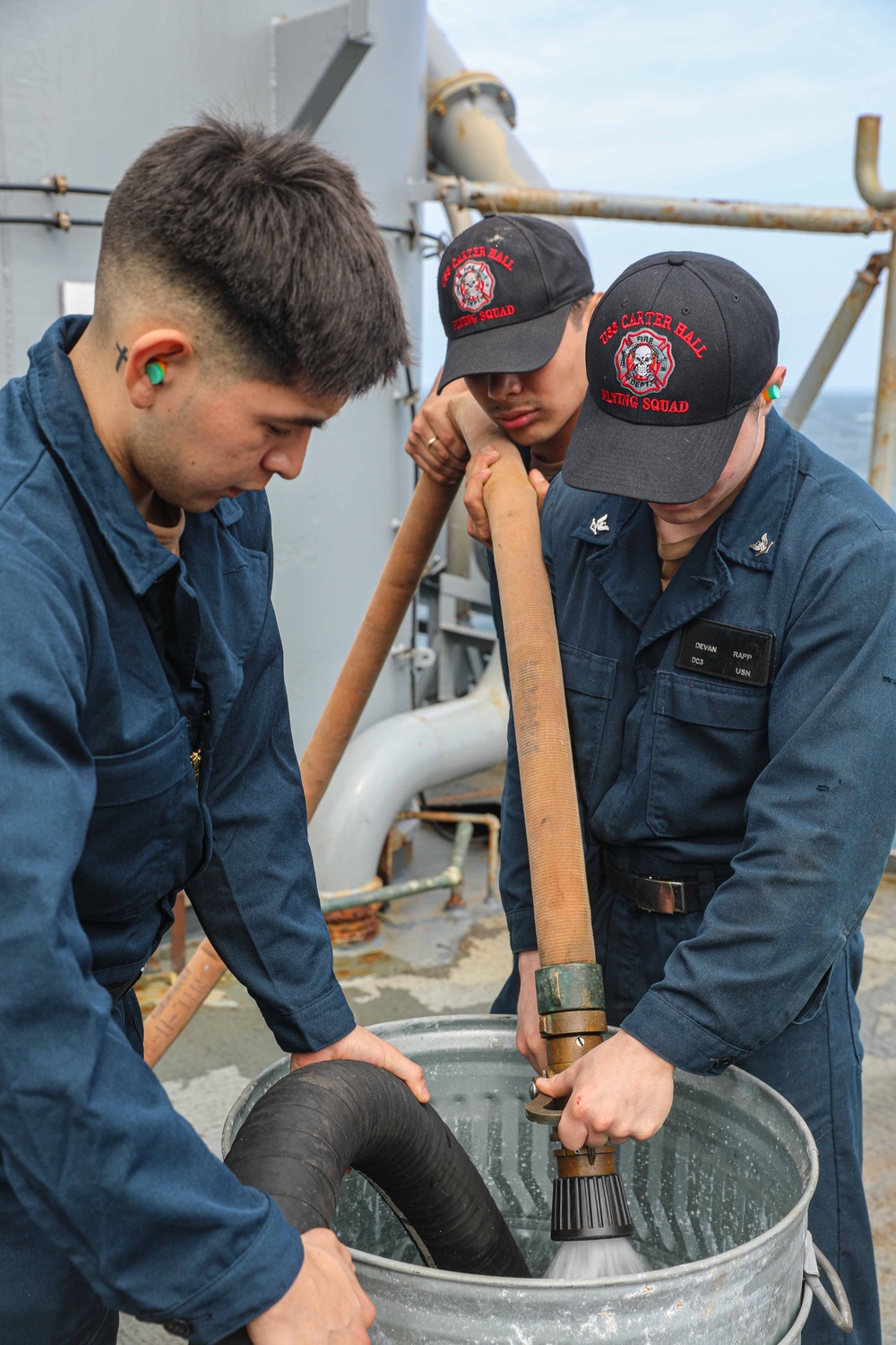 USS Carter Hall Conducts Damage Control Training during COMPTUEX