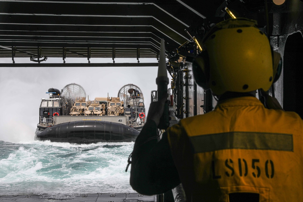 Assault Craft Unit 4 Embarks USS Carter Hall during COMPTUEX