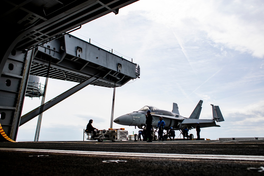 George Washington Sailors Move Test Aircraft