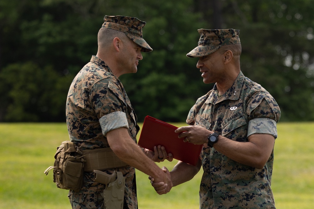 V1/2 Battalion Change of Command
