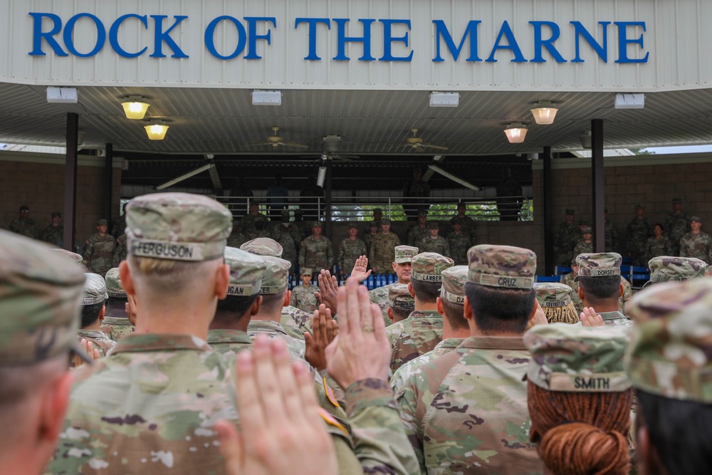 Maj. Gen. Charles D. Costanza re-enlists Soldiers assigned to 3rd Infantry Division