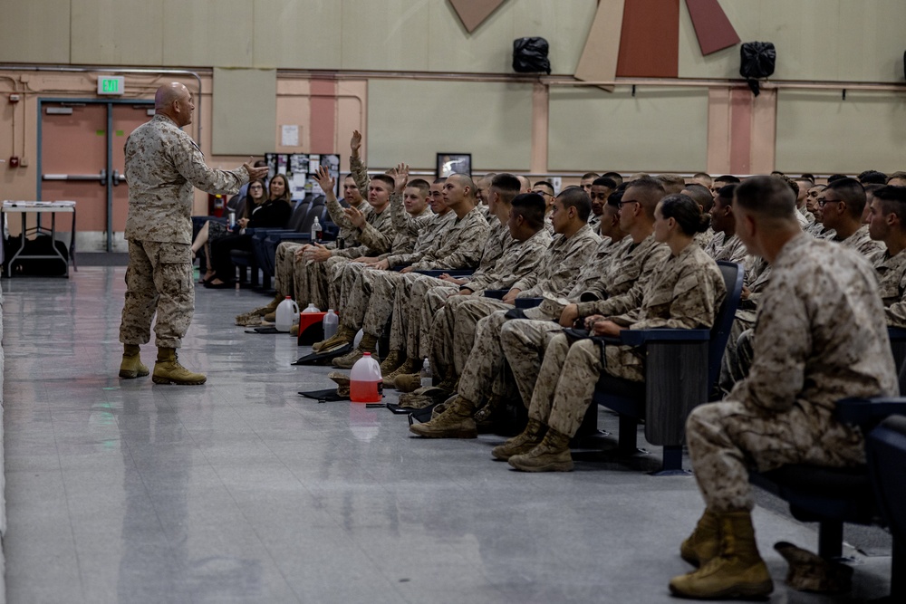 New, incoming Marines receive ‘Welcome Aboard’ brief.