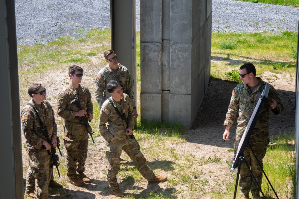 10th Mountain Division Receives Training from 3rd Special Forces Group (Airborne)